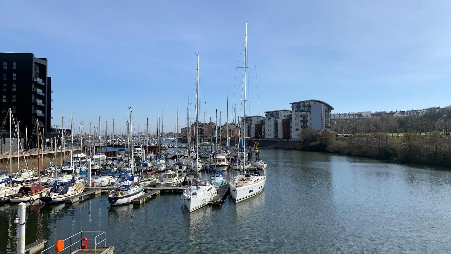 Switchback Stays Marina Apartments 卡迪夫